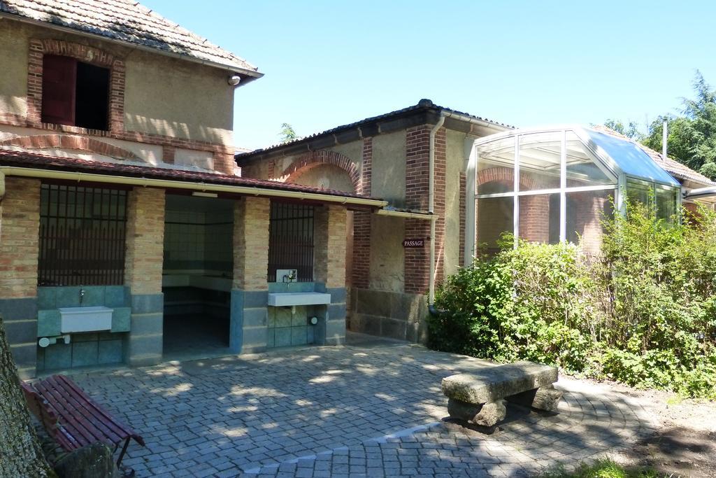 Maison d'hôtes Château De La Grange Les Pradeaux